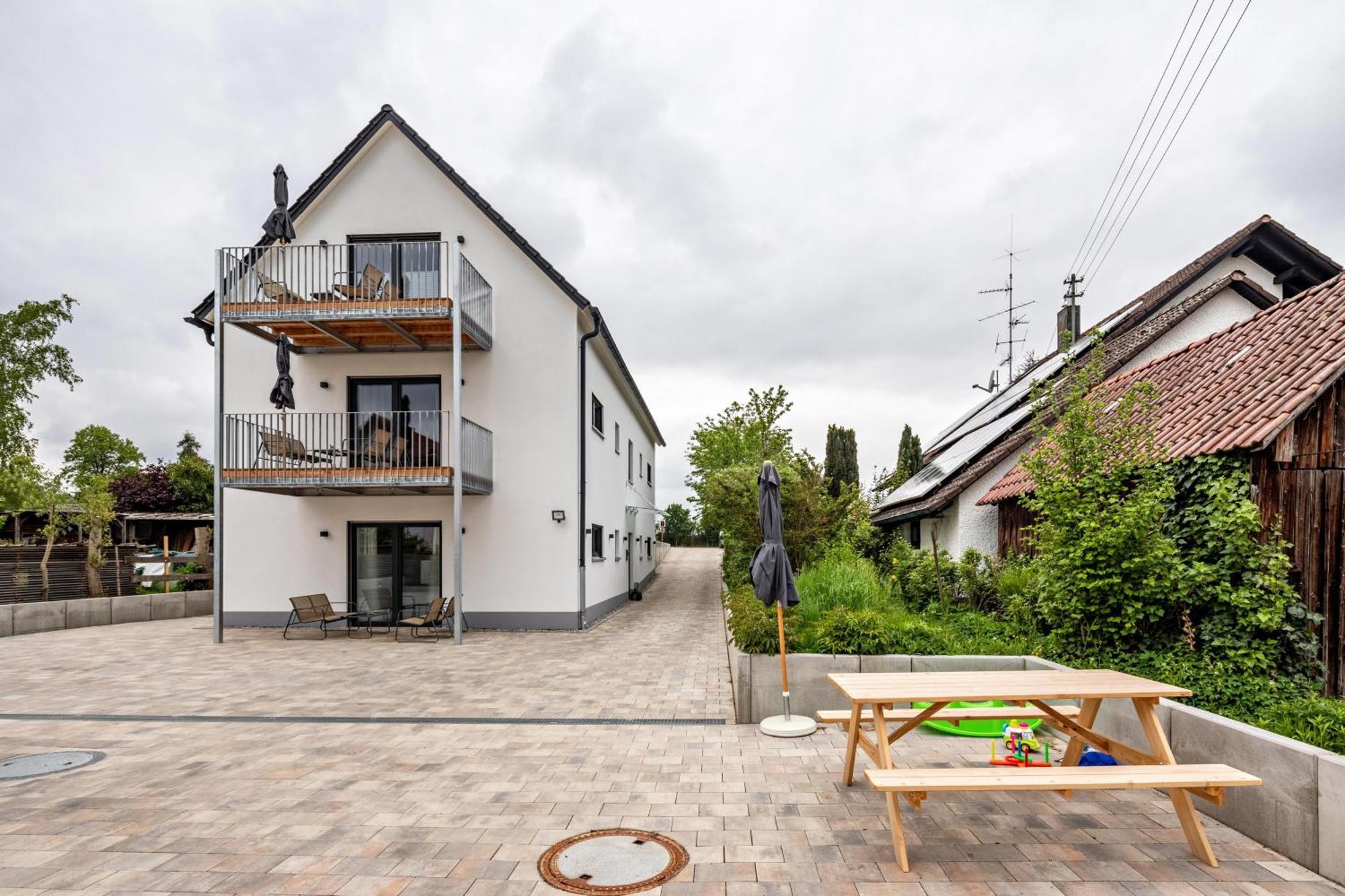 גונצבורג Studio 4 Parkside Apartments מראה חיצוני תמונה